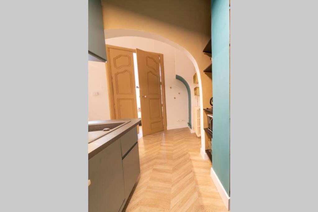 Romantic Flat In The Heart Of The City Avignon Exterior photo